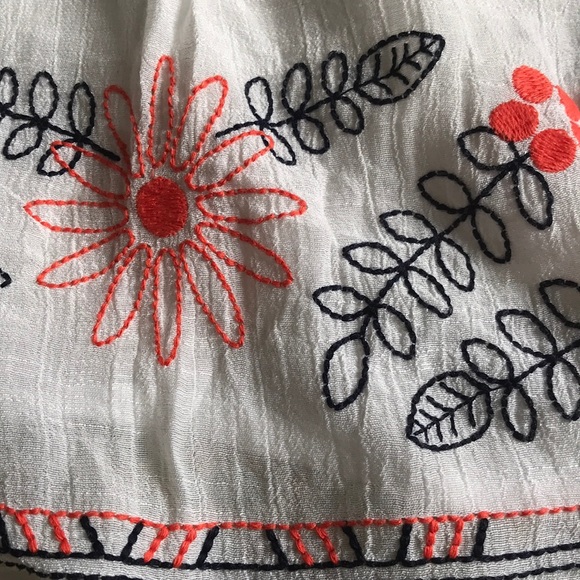 Tank - Picture 2 of 2